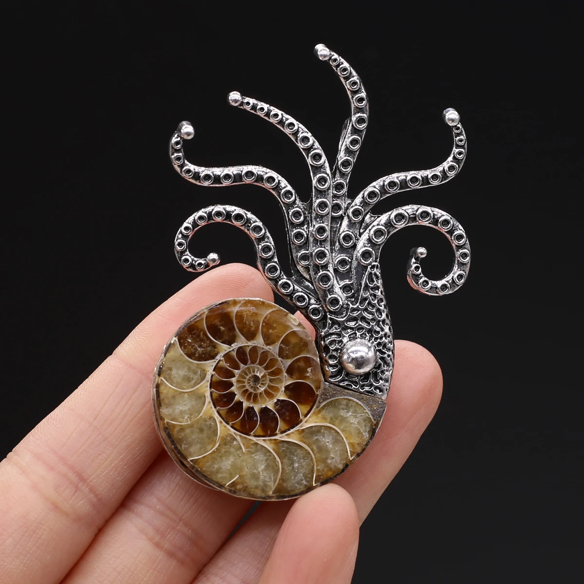 

Fashion Brooch Pin Natural Shell Brooch For Women Jewelry Making DIY Necklace Wedding Clothes Accessory
