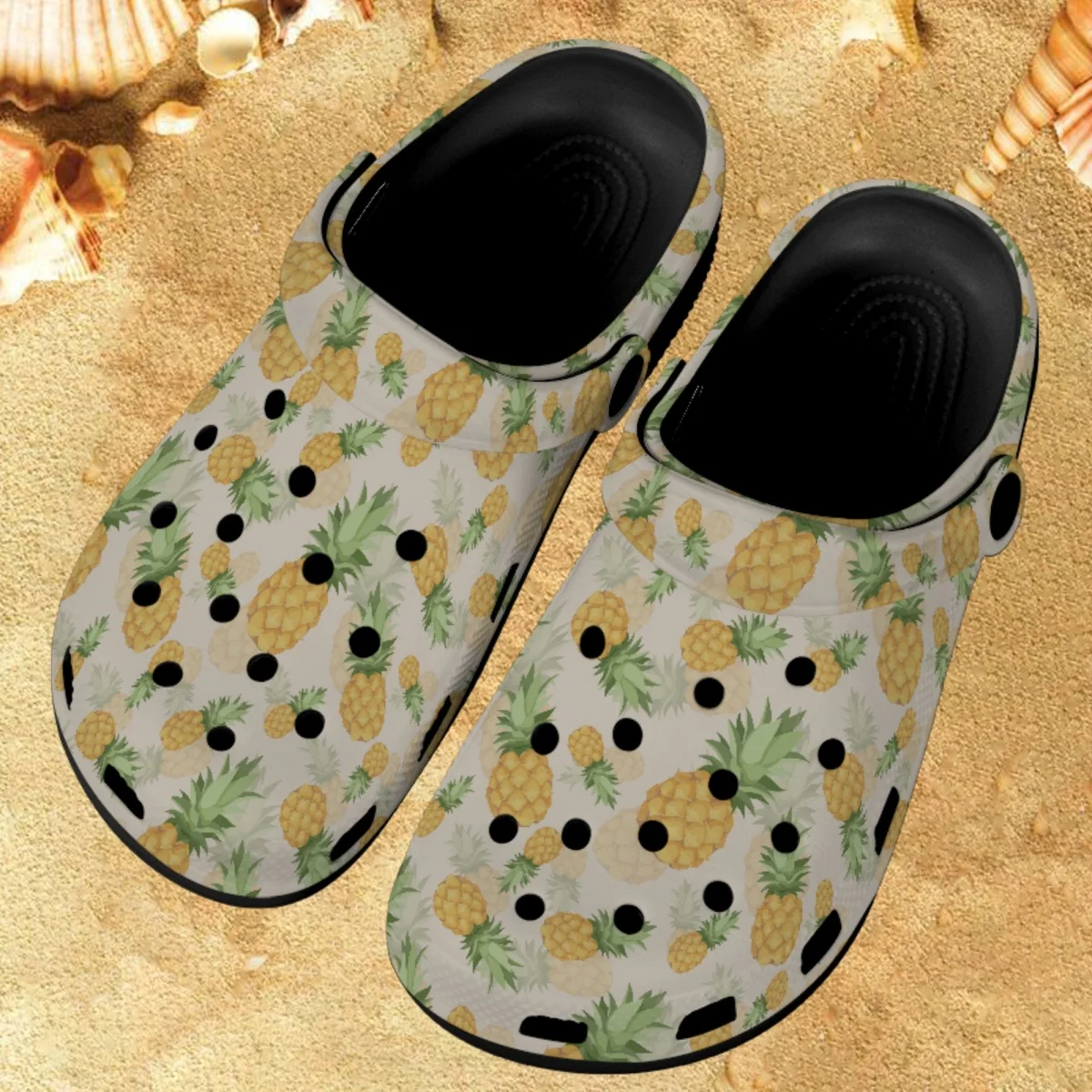 

Outdoor Slippers Summer Tropical Hawaiian Pineapple Pattern Slip on Casual Clogs for Women Hole Garden Shoes Couple Home Sandals