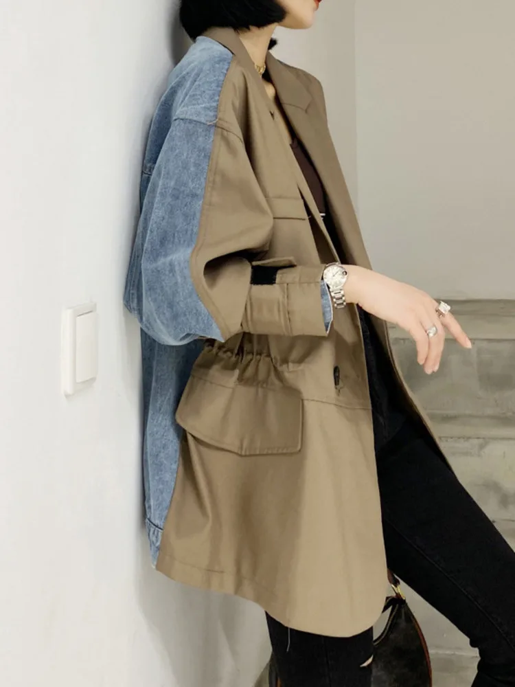 Женский Джинсовый блейзер на завязках DEAT джинсовый пиджак составного кроя с