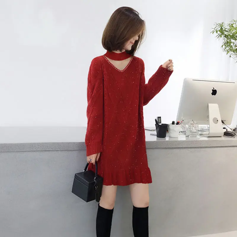 Женское прямое платье-свитер с длинным рукавом ярко-красное шелковое и ажурным