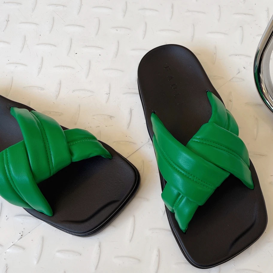 New Fashion Female Comfortable Casual Slipper Women Summer Sandals Green Indoor Outdoor Platform Flip-flops Beach Shoes