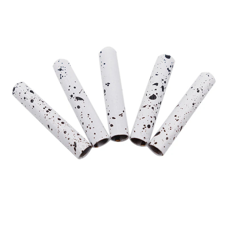 Weiou Lace 100pcs Wholesale Cheapest Aglets 22*3.8MM White Spray Black Spots Luxurious Metal Tips Simplicity Decorative Ropends