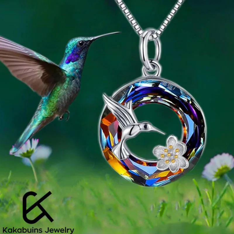

Elegant Fashion Exquisite Necklace Petals Round Color Hummingbird Ladies Necklace Pendant Jewelry Accessories Jewelry Wholesale