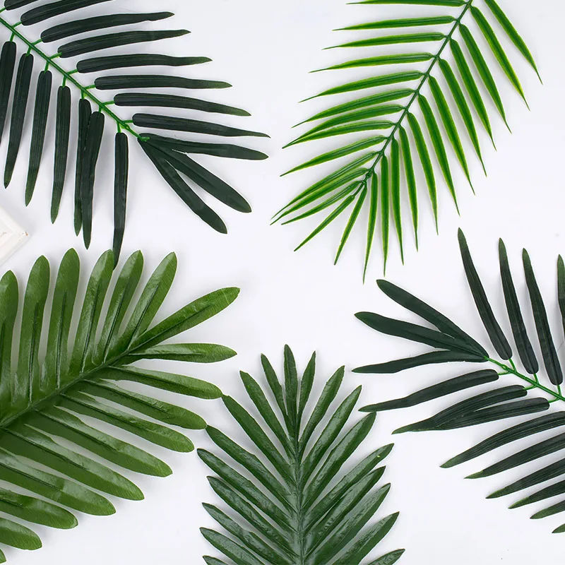 

100Pcs Christmas Tree Ornament Mini Artificial Pine Needles Garland Pine Pick Party Supplies For Christmas Simulation Plants