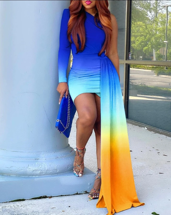 

Облегающее вечерние нее платье на одно плечо с эффектом омбре, обтягивающее платье мини с длинными рукавами и драпировкой на завязках для г...