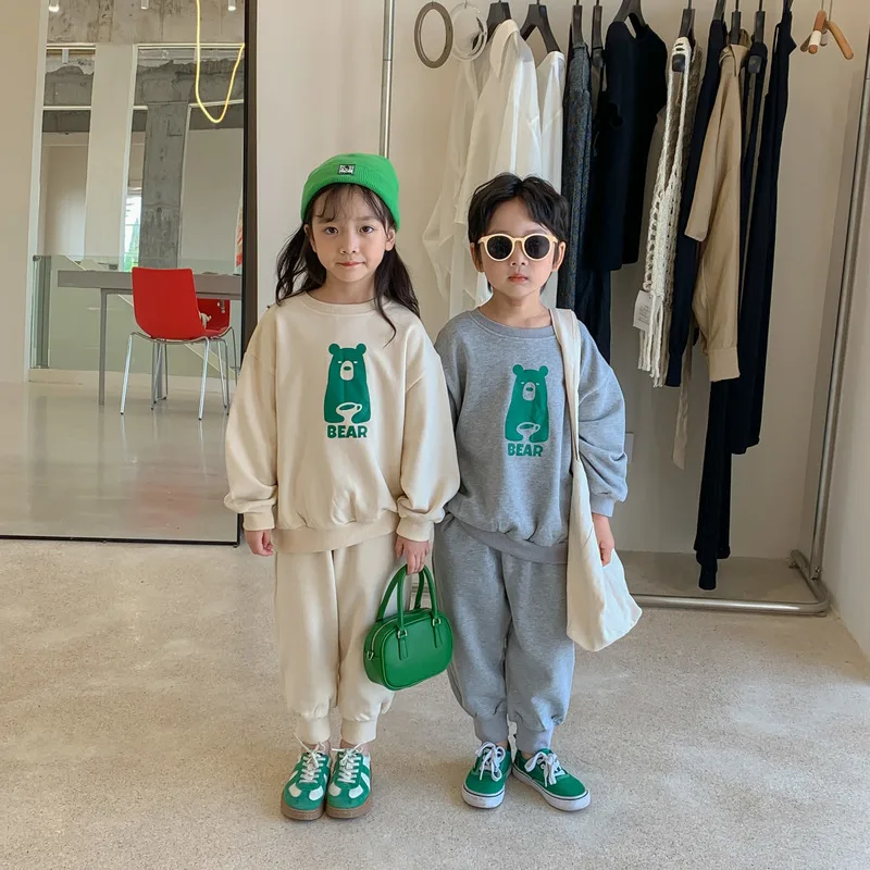 

Autumn Unisex Children Cotton Cartoon Bear Outfits Kids Casual Long Sleeve Sweatshirt and Sweatpants 2pcs Sets
