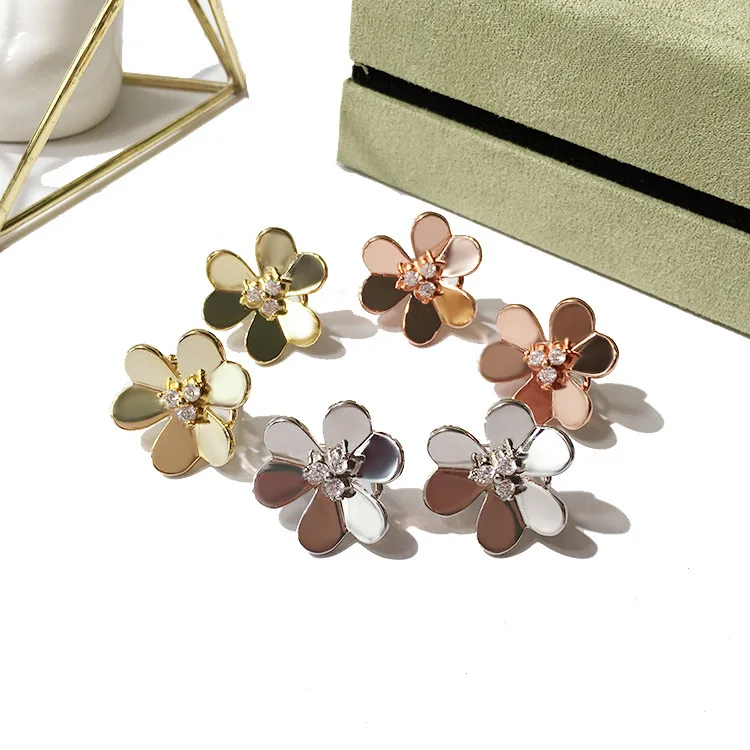 

Fashion Stud Earrings Gold Plated Jewelry Simple Elegant Flower Ear Clap Ear Clip Flower Ear Gift for Lover