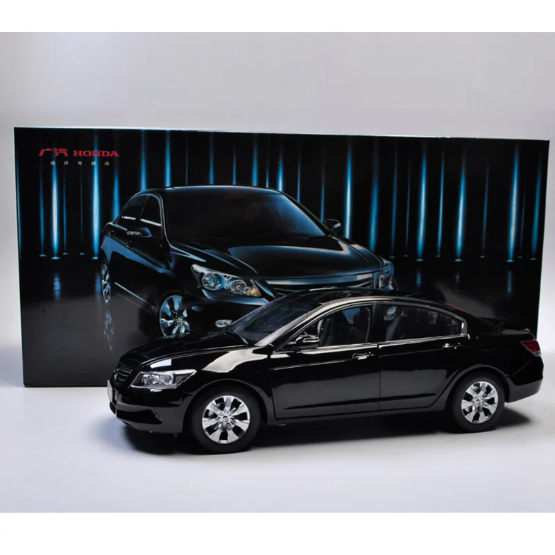 

Модель автомобиля литая под давлением для Honda Accord 8 половинных восьми половинных детей, черный/золотой металлический дисплей, пластик, 1/18