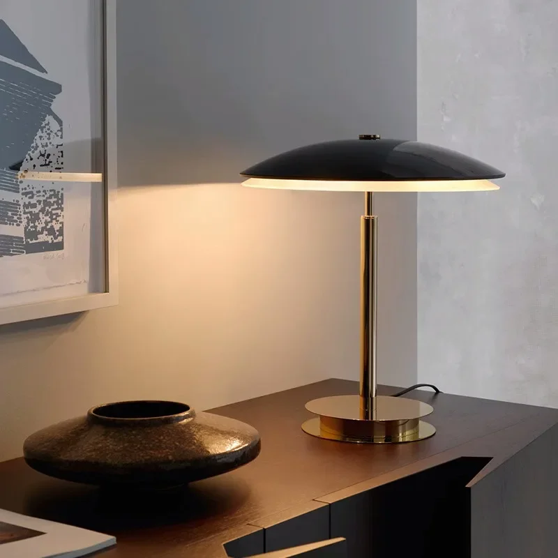 GHJUYIOL Nordic mushroom lamp minimalist designer bedroom bedside decoration high-end ins style light luxury metal black d