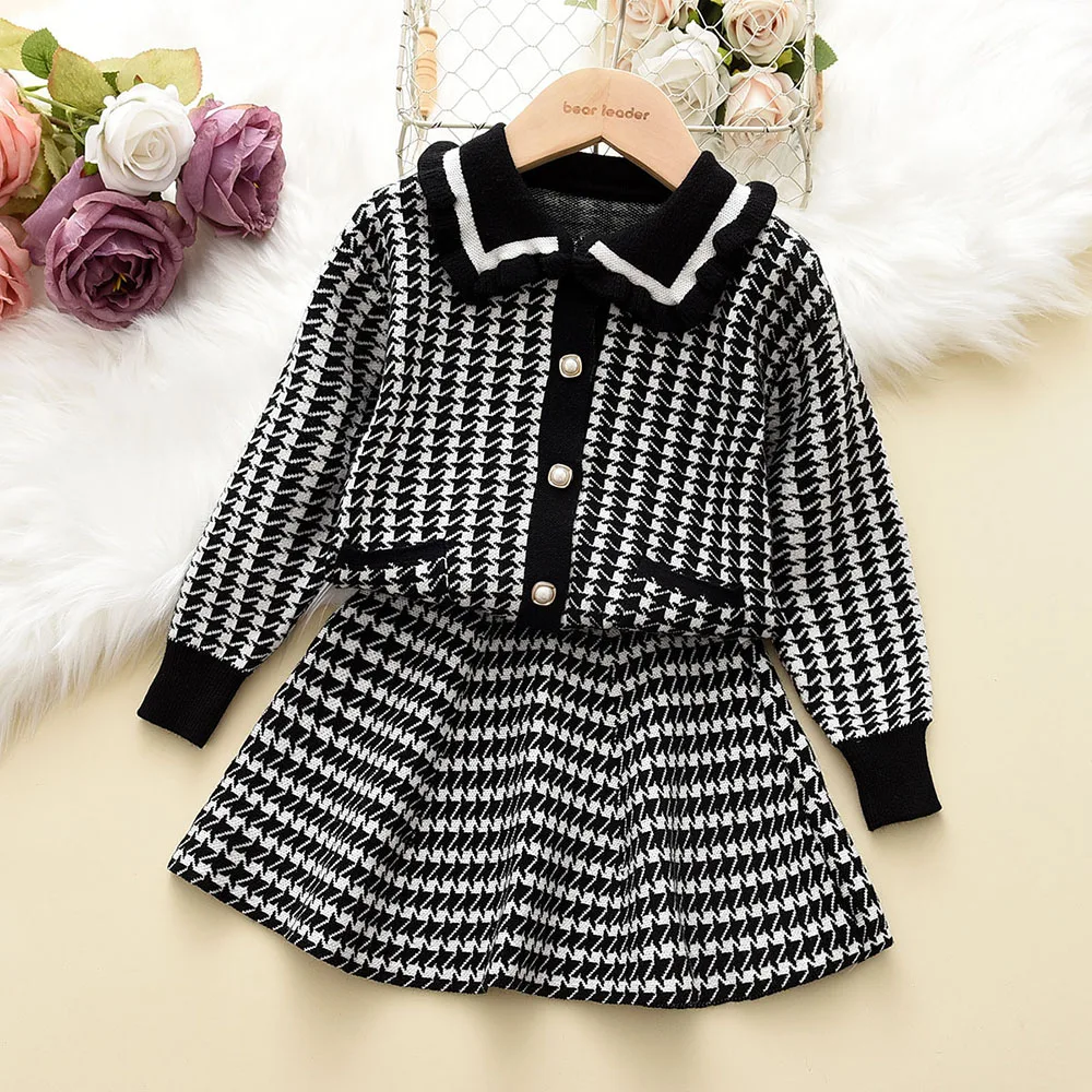 

Menoea Girls Sets Plaid Cardigan Sweater and Skirt 2 Pcs Fashion Winter Autumn Kids Clothing Girls Knitted Sweater Sets 3-7 Y