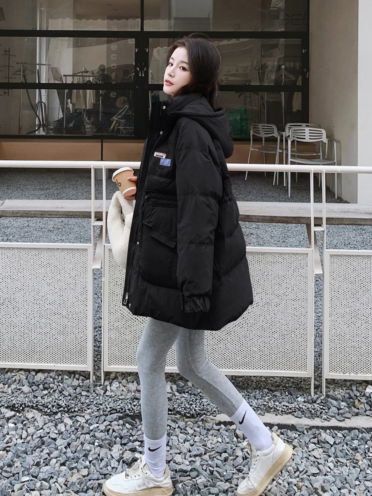 Розовый пуховик с капюшоном-карго женская зима 2024 новая корейская серия