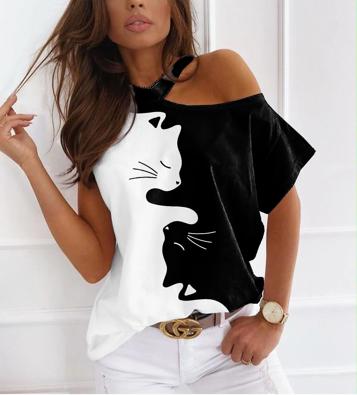 

Футболка женская с забавным принтом кошки, пикантный топ с открытыми плечами, Повседневная Уличная одежда с круглым вырезом и коротким рука...