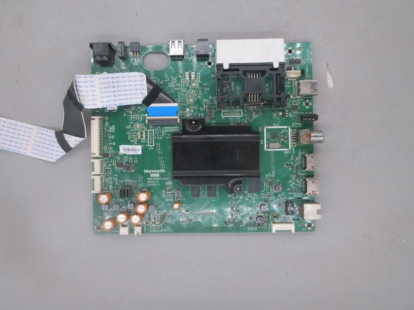 

Disassemble for Skyworth 49g7200 Mainboard 5800-a8h870-1p20 Screen Lc490ege (dh) (m4)