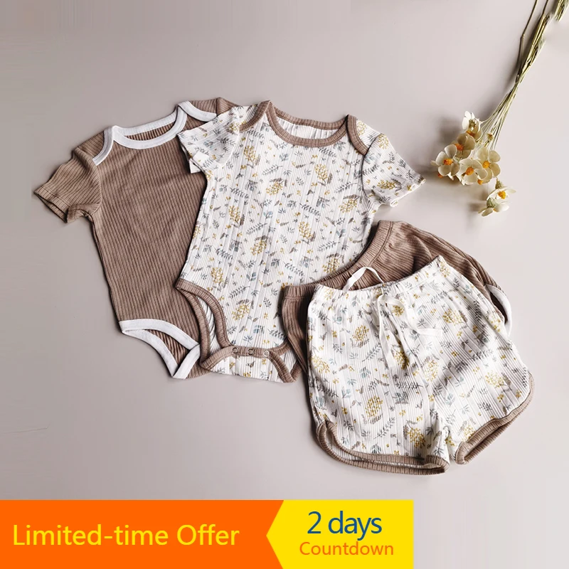 

Новинка 2022, комплект одежды для маленьких девочек, Мягкое хлопковое боди с принтом, шорты, комплект одежды, удобный комбинезон для маленьких...