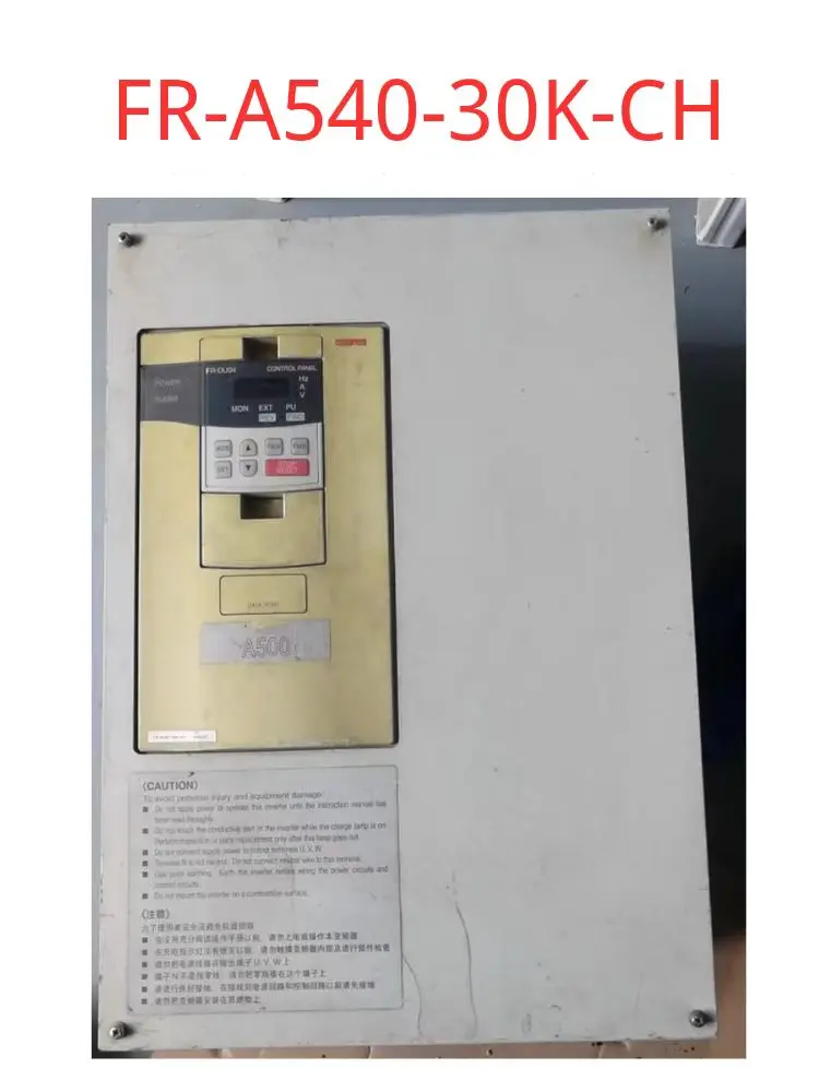 Бывший в употреблении инвертор 380 В, хороший внешний вид