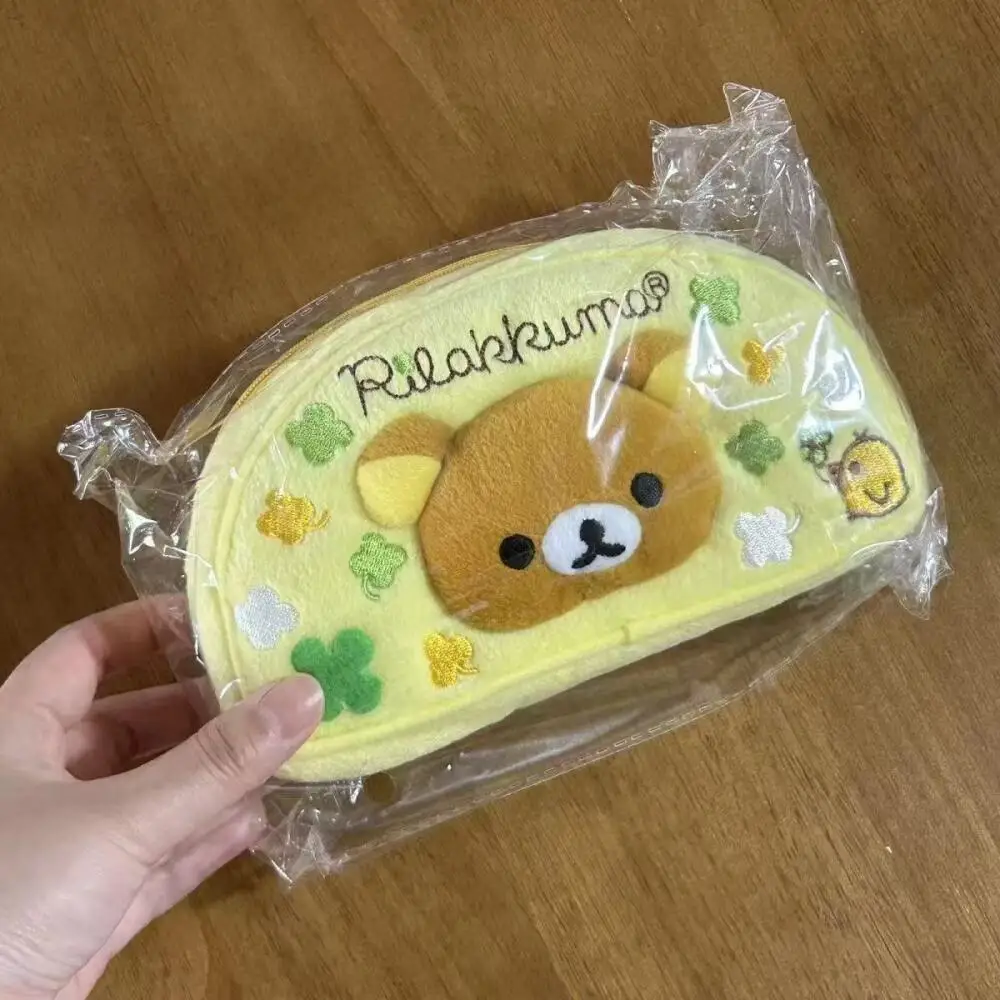 Фото Плюшевый пенал-косметичка Rilakkuma с четырехлистным клевером на молнии, однослойный, большой вместимости, подарок на праздник другу №5