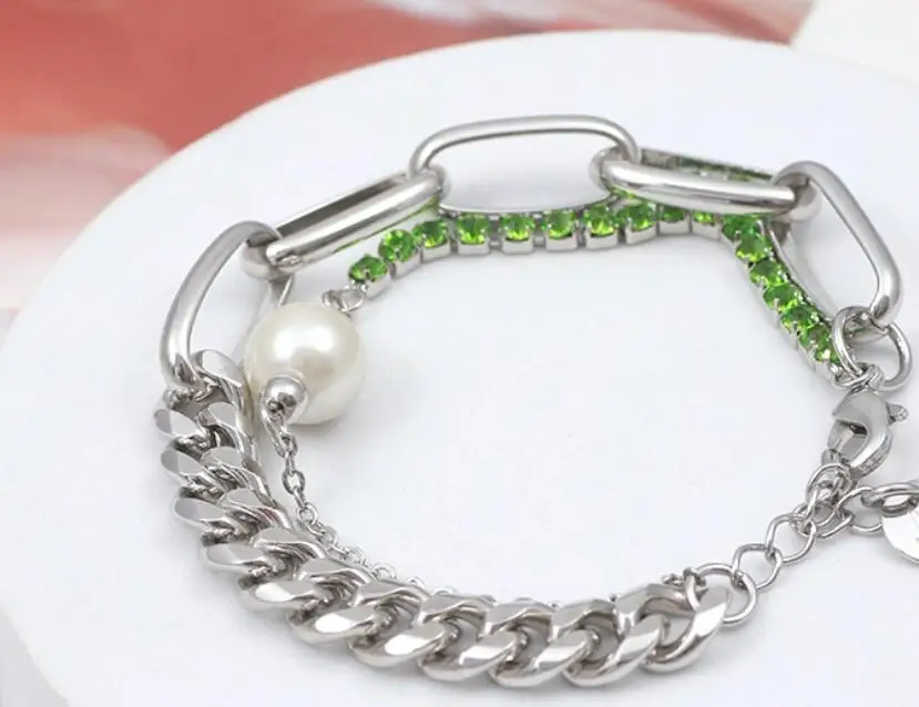 

Personalized splicing chain inlaid with pearl green diamond double-layer Bracelet