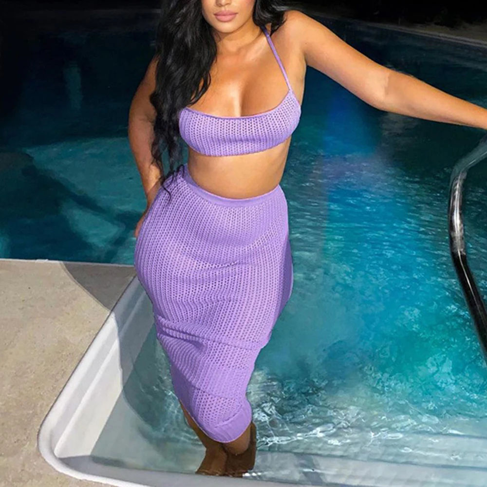 

Женское трикотажное платье-карандаш с открытой спиной и высокой талией