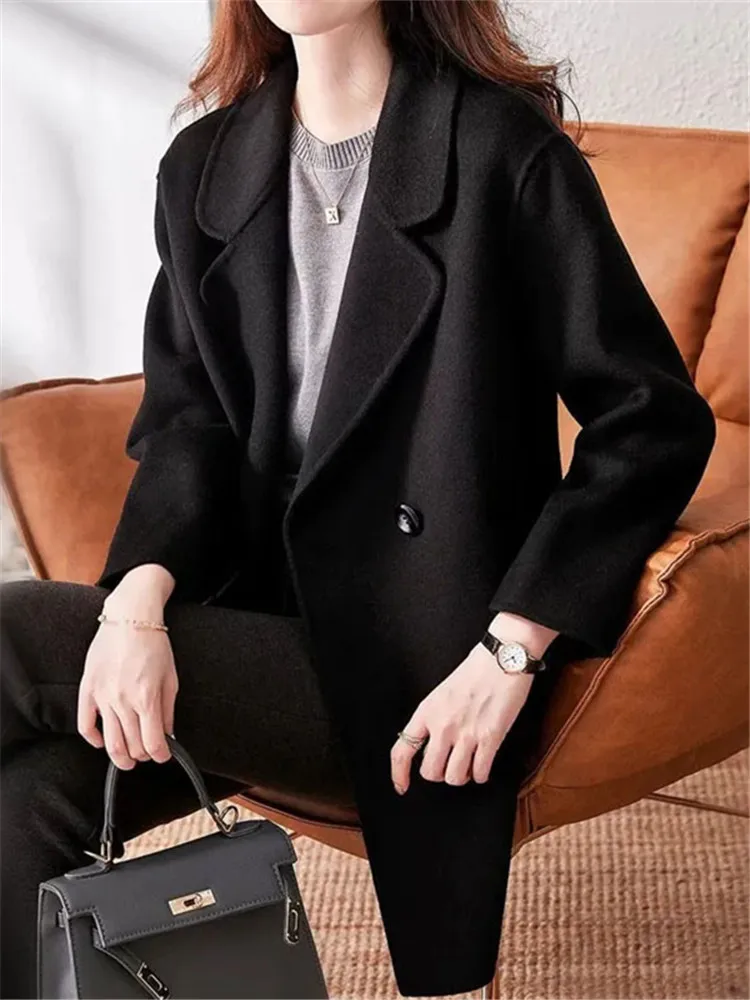 

AutSpring Autumn New Women's Short Woolen Blende Coat Korean Fashion Big Pockets Single-Breasted Wool Outerwear Jaqueta Feminina