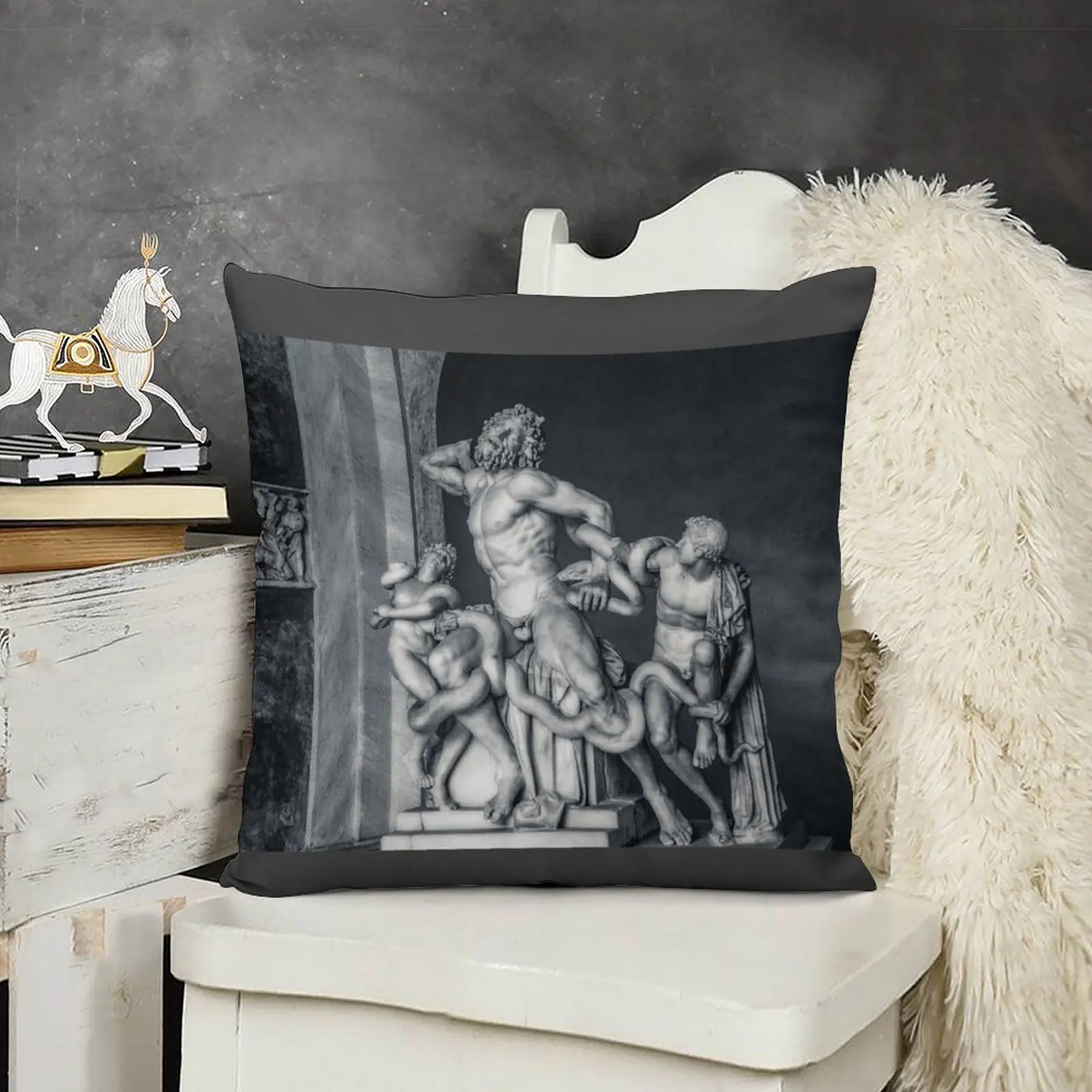 Наволочки для диванных подушек Laocoon and His Sons