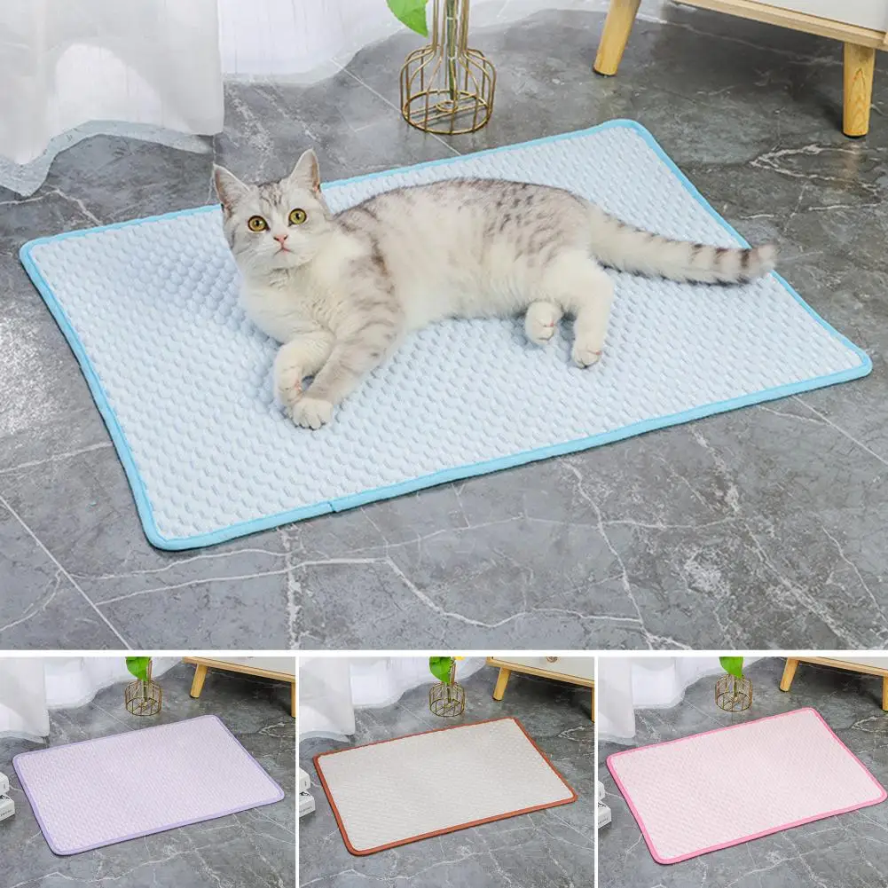 

Pet Cooling Mat Smudge-proof Refreshing Feel Washable Pet Ice Pad Air Permeable Comfortable Fabric Summer Pet Mats for Indoor