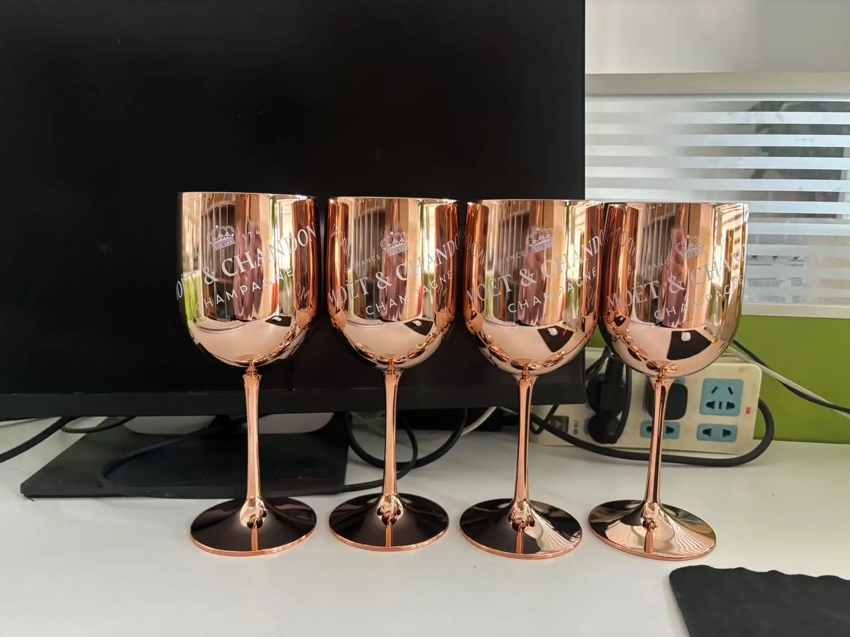 

Пластиковые бокалы для красного вина 480 мл