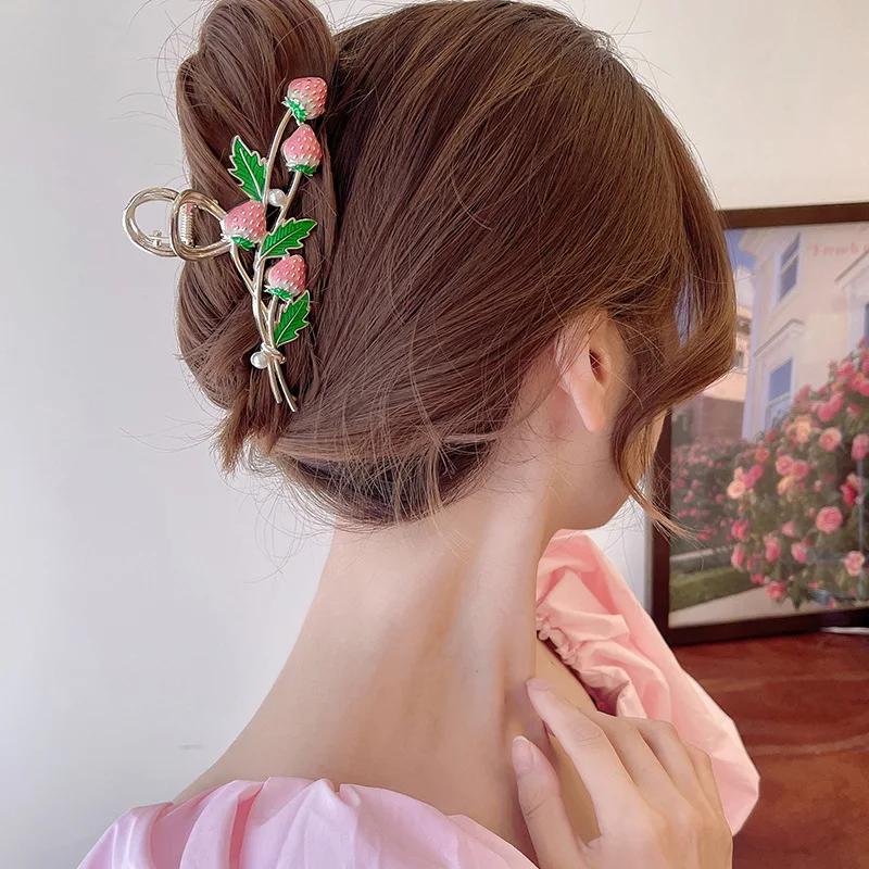 

Korean Female Strawberry Grab Clip Female Hair Claw Crab Metal Clip Ponytail Braid Large Hair Clip Claw Jewelry Headdress