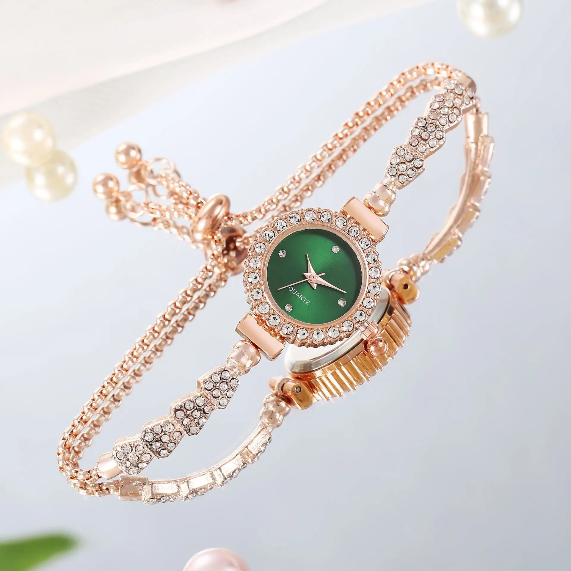 

Luxury Diamond Encrusted Round Ladies Watches Free Adjustable Bracelet Watches for Women Wholesale Quartz Watches Reloj De Mujer