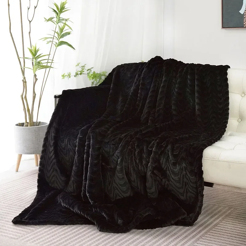 Роскошное черное жаккардовое одеяло с темным узором из искусственного меха