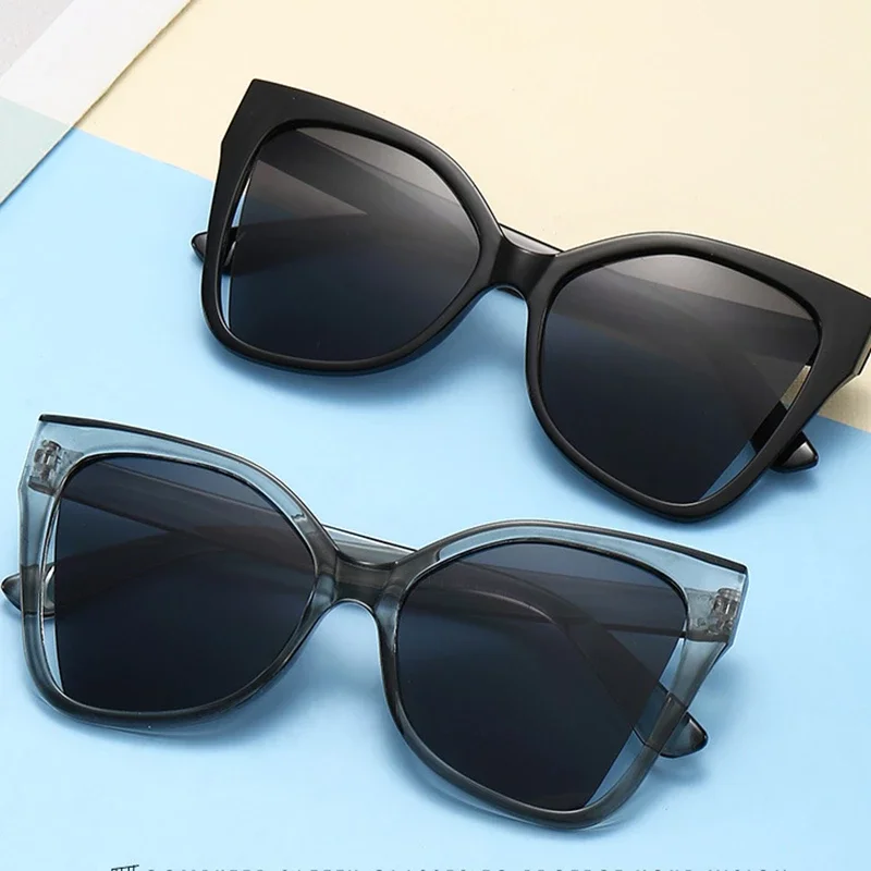 

Очки солнцезащитные женские «кошачий глаз» в полной оправе с защитой UV400