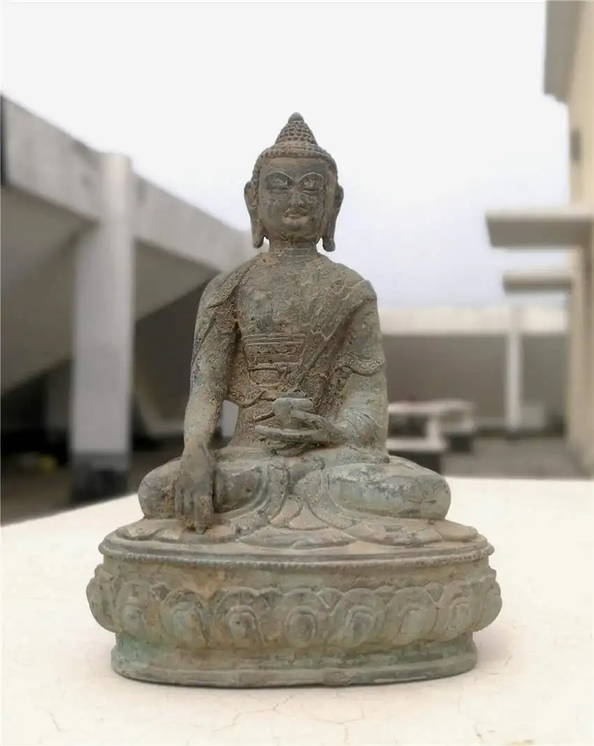 

Tibetan Buddhism Shakyamuni Sit Buddha Bronze antique old Statue Padmapani