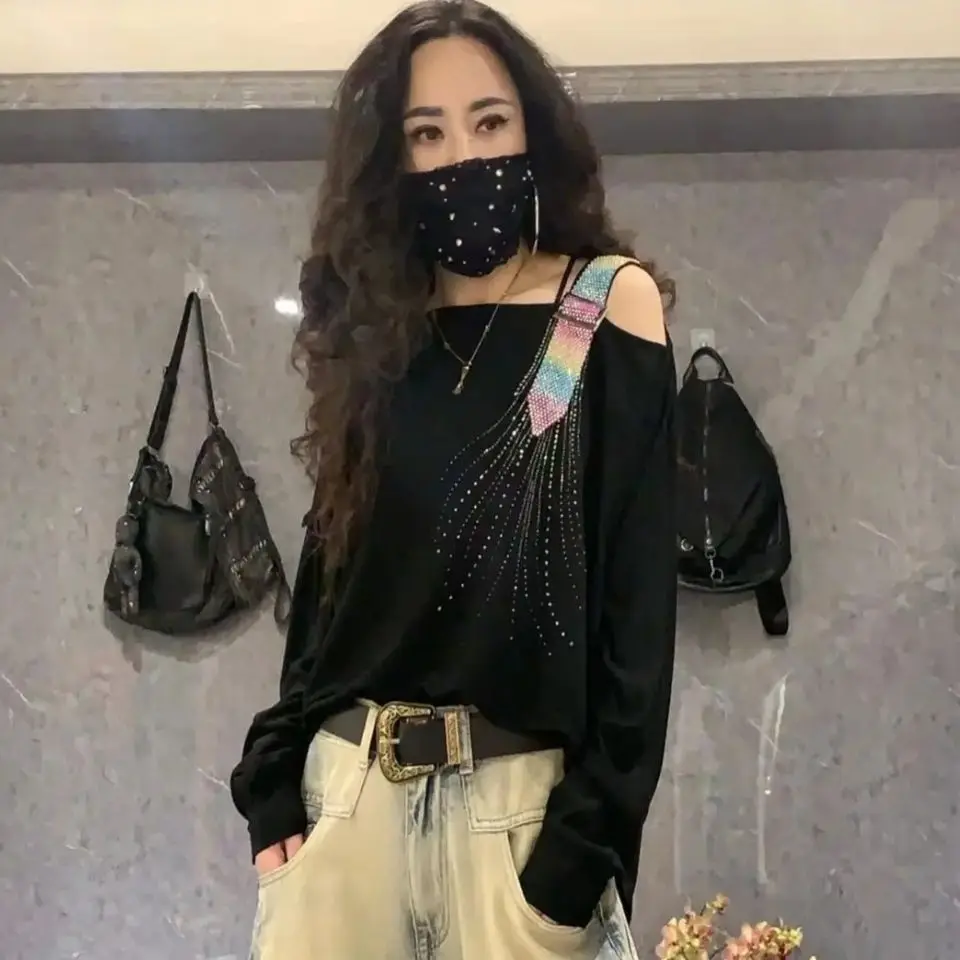

Woman T-shirt Off Shoulder Rhinestone Tshirt Sexy Clothing Glitter Loose Top for Women Sequin 2023 Trend New Arrivals Causal Tee