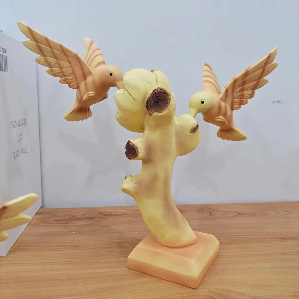 

1 Set Creative Collectible Scratch-proof Pecking Wood Bird Ornament Office Decor Flying Bird Figurine Flying Bird Statue