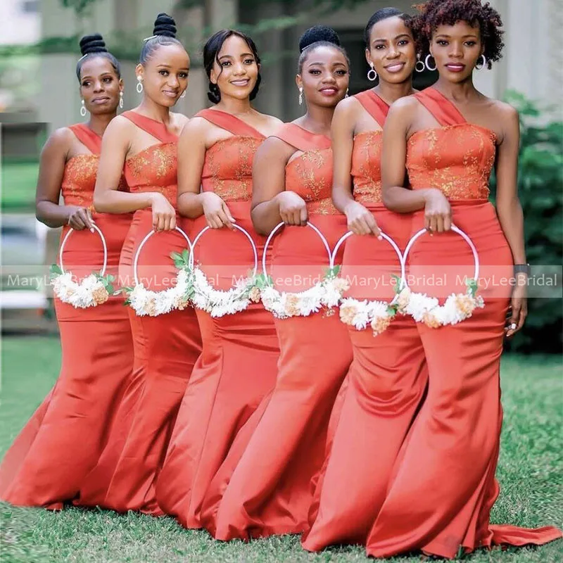 

Orange Red Mermaid Bridesmaid Dresses With Lace One Shoulder Long Satin Women Maid of Honor Gowns Formal Vestido Invitada Boda