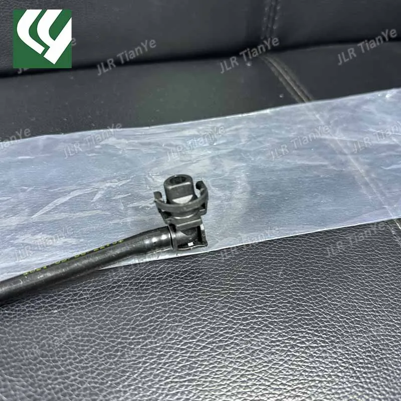 LR 034645 146301 081660 Переливная труба радиатора для Land Rover Range Discovery 5 Sport