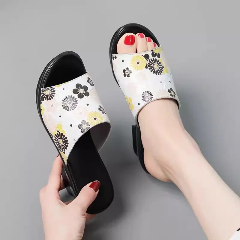 Шлепанцы женские летние с открытым носком натуральная кожа высокий каблук