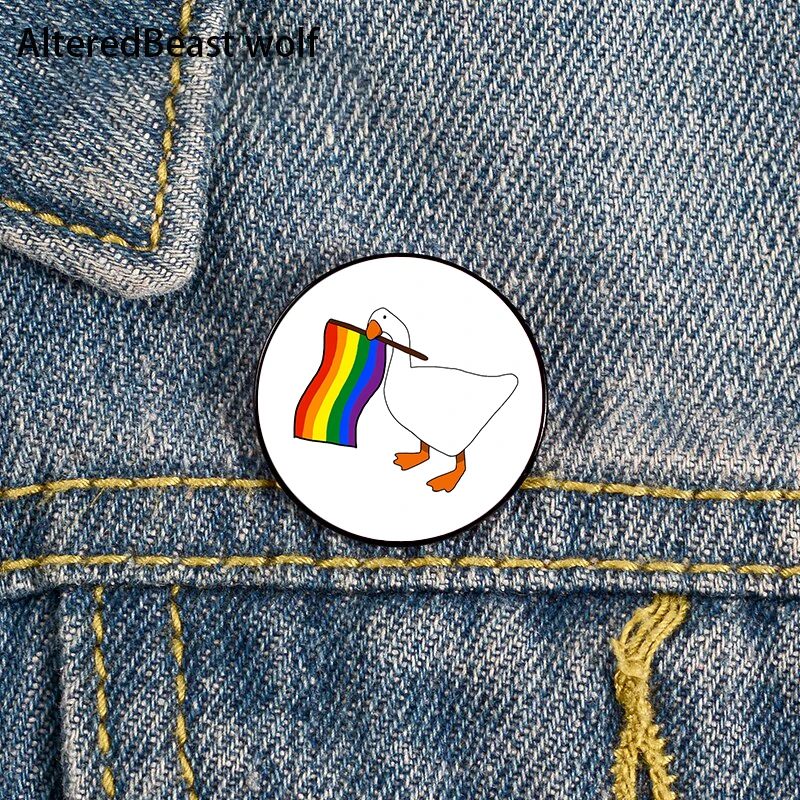 

Bunting and Goose Printed Pin Custom Funny Brooches Shirt Lapel Bag Cute Badge Cartoon Jewelry Gift for Lover Girl Friends