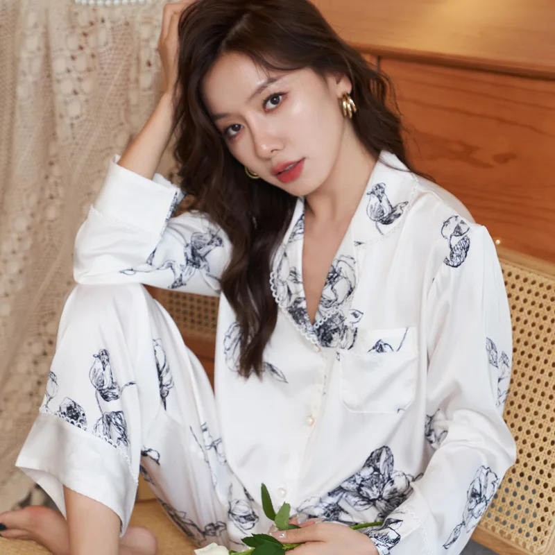 2023 Spring and Summer French Crescent Lace Long-sleeved Trousers Ice Silk Pajamas Women's Home Clothes Set