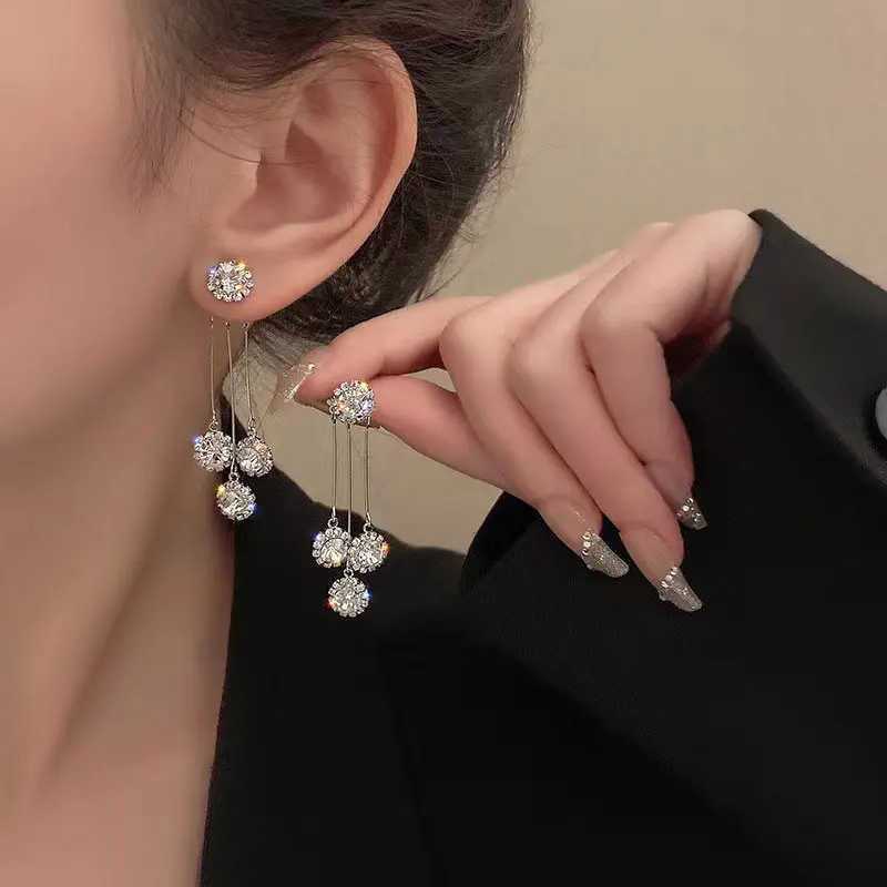 

Flash Diamond Earrings Long Tassel Style Round Rhinestone Dangle Earring Women Shiny Exaggerated Jewelry Multiple Wearing Method
