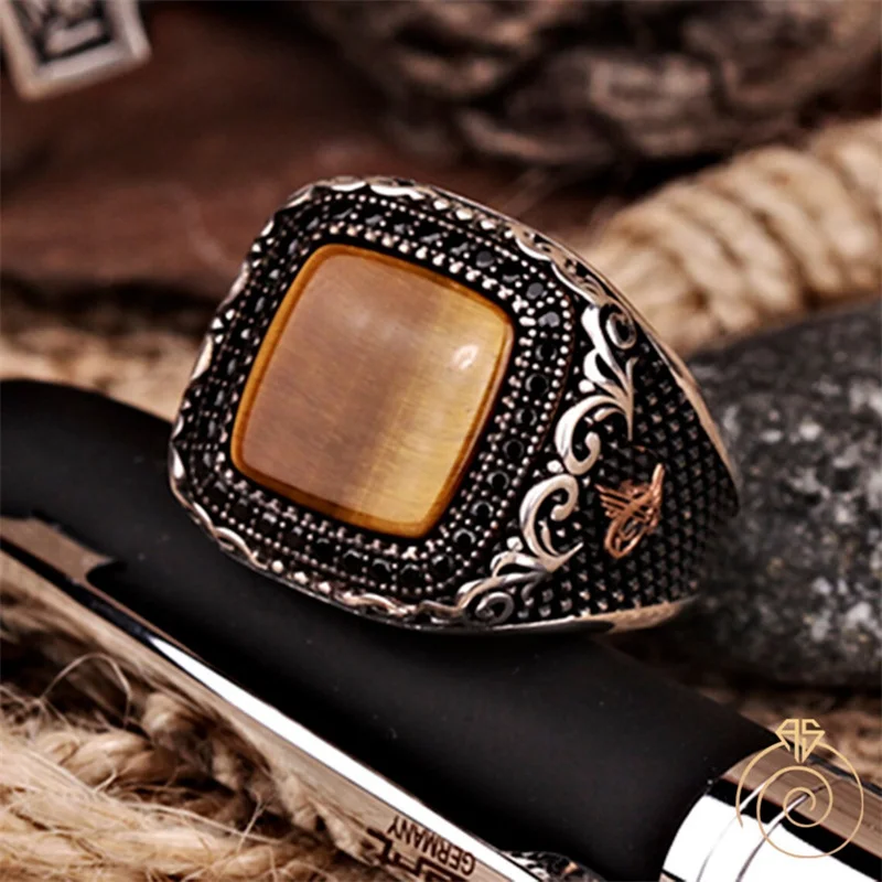 

Tiger Eye Stone Fashionable and Generous Men's Ring Personality Domineering Fashion Hand Jewelry High Quality Pattern Retro Ring