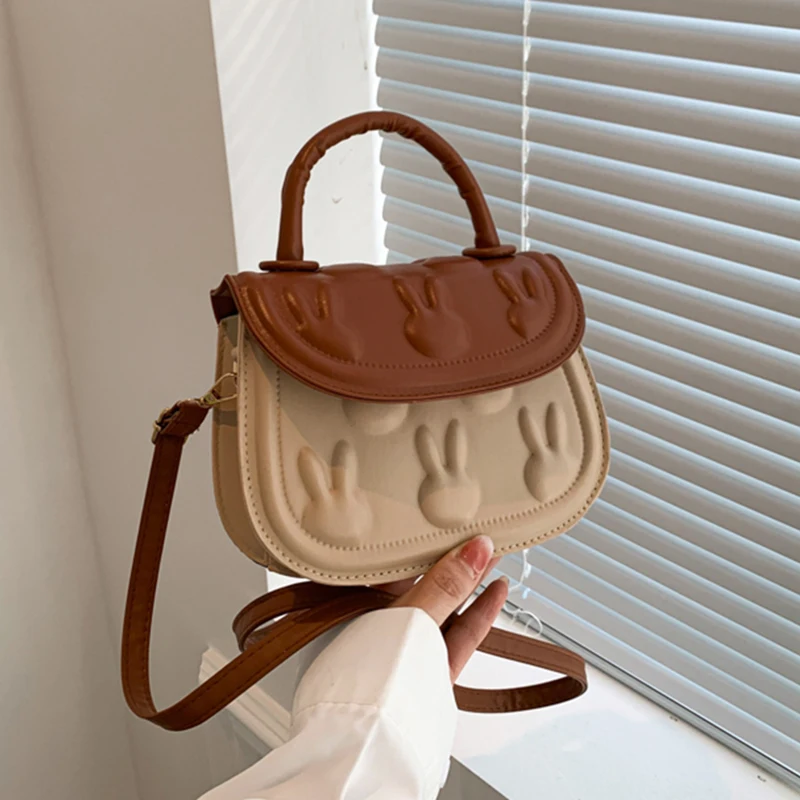 

Женская сумка через плечо, с мультяшным принтом и тиснением