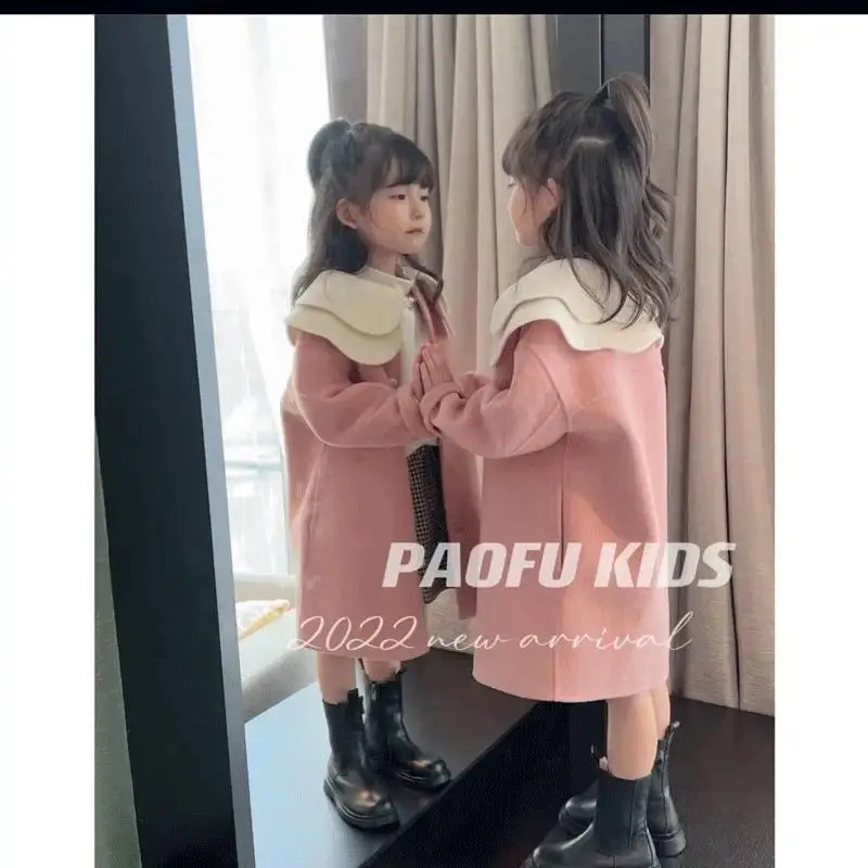 

Осенне-зимняя Модная элегантная Милая однотонная куртка в Корейском стиле для девочек с длинными лацканами Удобное повседневное хлопковое...