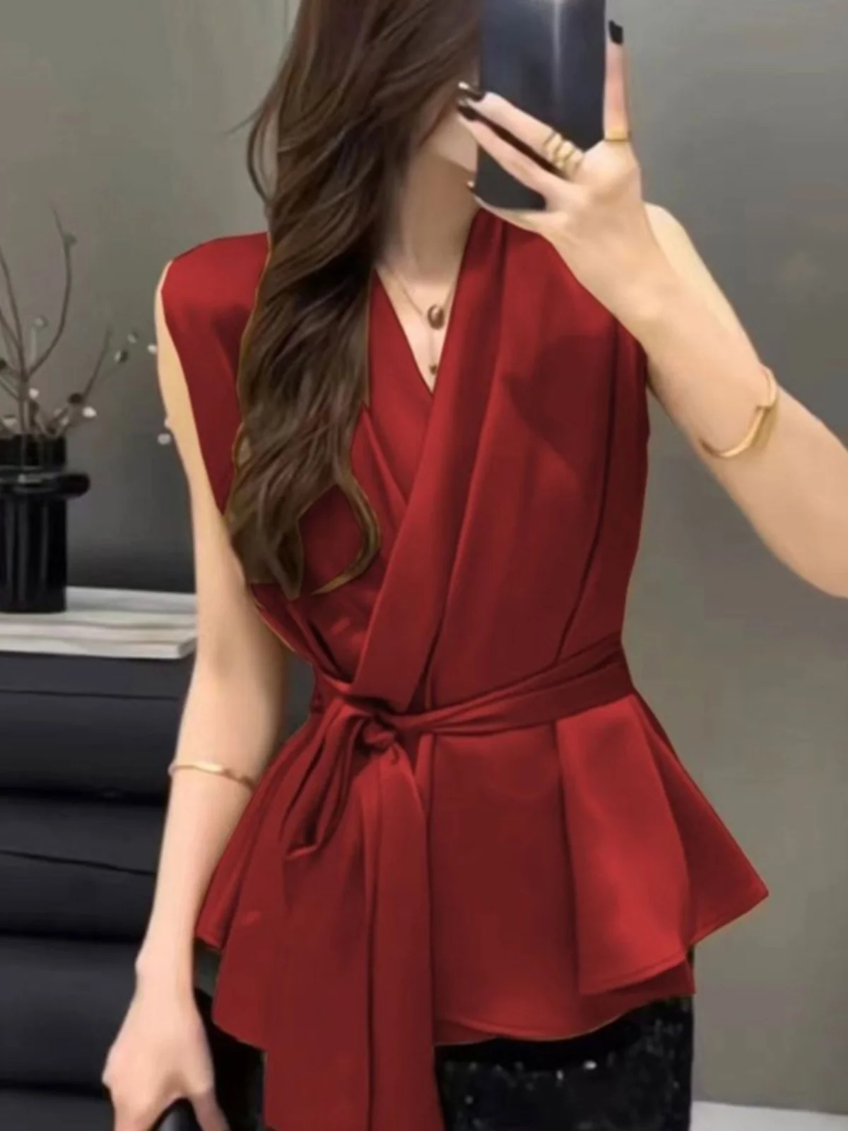 Korean Sle High Sense V-neck Lace-up Shirts Women Sleeveless Summer New Slim fit Slimming Temperament Top Outer Wear Shirt