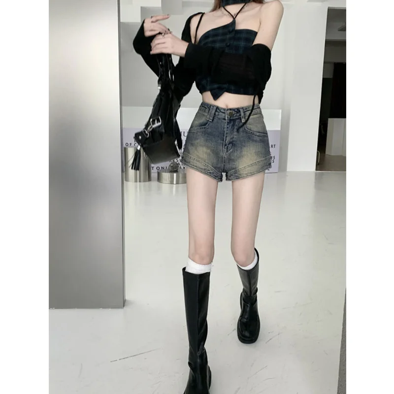 American Spicy Girls Made Old Denim Shorts Women 2023 Summer Design High Waist Slim Fit Versatile Hot Pants