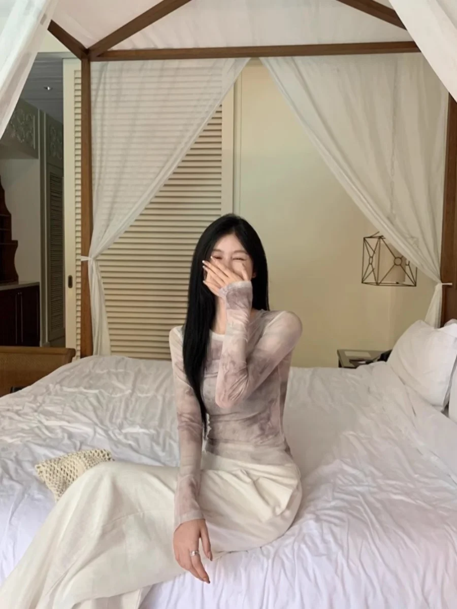 Микро-перспективная летняя Цветущая сетка с круглым вырезом облегающая футболка