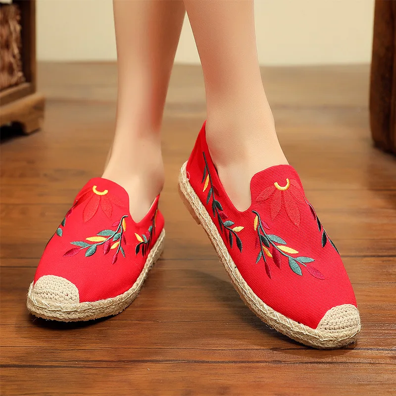 New Women's Canvas Casual Shoes round Toe Vintage Breathable Embroidered Cloth Shoes Fashion Artistic Pastoral Women Shoes