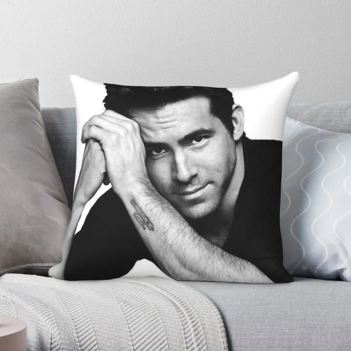 

Ryan Reynolds Square Pillowcase Polyester Linen Velvet Creative Zip Decor Throw Pillow Case Home Cushion Cover 18"