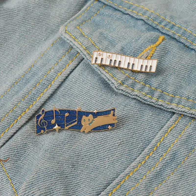 Эмалированные булавки с лунным светом, кошачьи лапы, пианино, блестящие броши, значки на лацкан, музыкальные животные, ювелирные изделия, подарок для детей, друзей