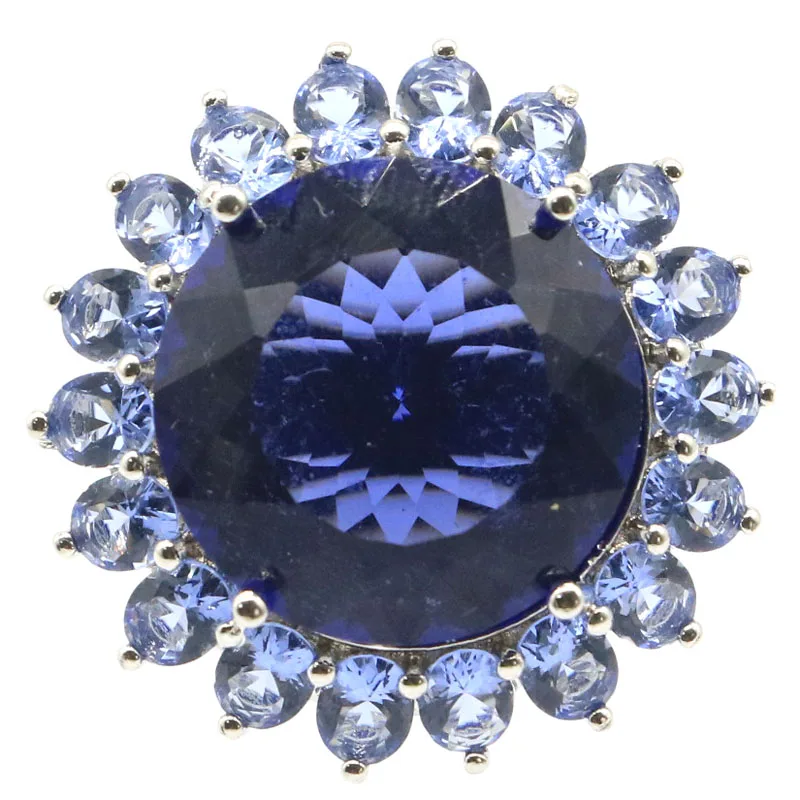 

Женское кольцо из серебра 13,5 пробы с дымчатым топазом, 925 г