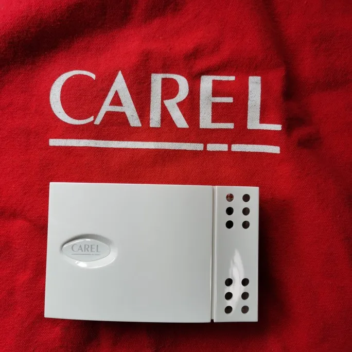 

Датчик температуры и влажности Carel DPWC111AY0